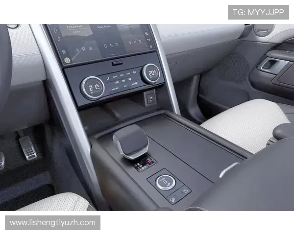 路虎娱乐：路虎车载娱乐系统的创新设计与实用功能详解